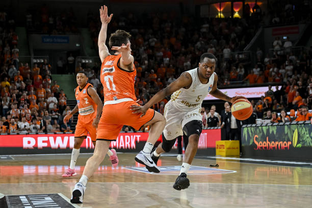 更需要整体 更需要整体